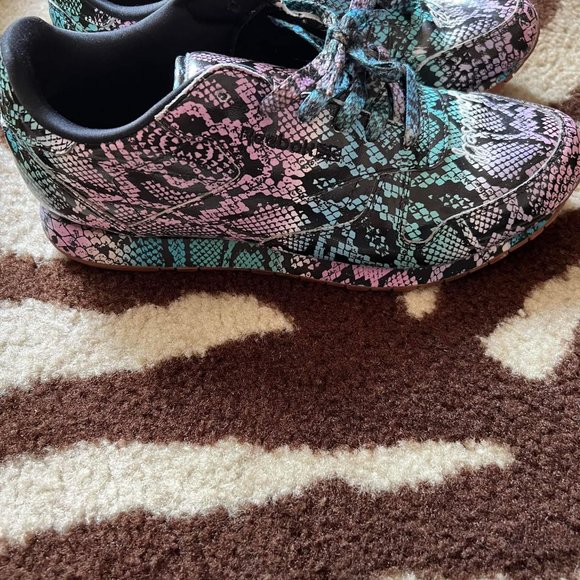 Melody Ehsani Reebok - Picture 4 of 4